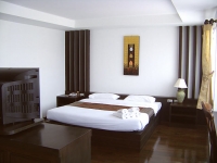 Paradorn Inn - Accommodation