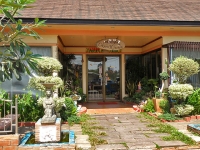 Green Kitchen (Kruaphaksod) - Restaurants