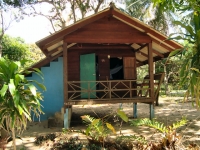 โกลเด้นบี บังกะโล - Accommodation