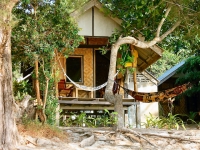 Sai Thong Bungalow - Accommodation