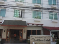 Fresh Inn Hotel - Accommodation