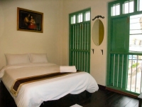 Luang Poj Boutique Hostel - Accommodation