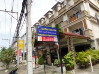 Aus Thai Hotel - Accommodation