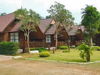 Aumporn Riverside Resort - Accommodation