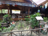 ร้านอาหารมูลติคูลติ - Restaurants