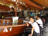 ร้านอาหาร เรือหางยาว - Restaurants