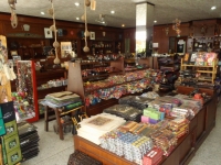 K.L.House - Shops