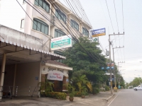 โรงแรมศรีเพชร - Accommodation