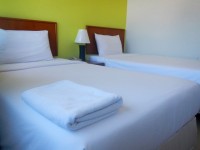 Prachuap Beach Hotel - Accommodation