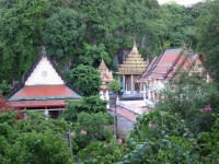 Wat Khuha Sawan - Attractions
