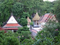 Wat Khuha Sawan - Attractions