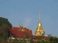 Wat Phratat Doi Saket - Attractions