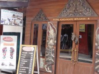 Baan Karaboon - Services
