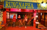 Rungnapha Massage & Bar - Entertainment