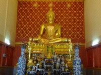 Wat Samakkhi Phadungphan - Attractions