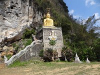 Wat Khao Thao - Attractions