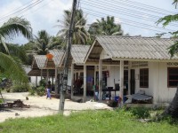 Moken Village Bang Sak Willi hilft - Public Services